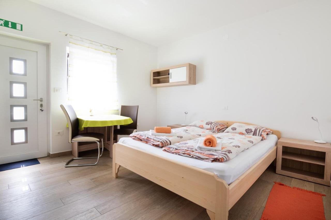 Appartement House Dormica à Trenta Extérieur photo